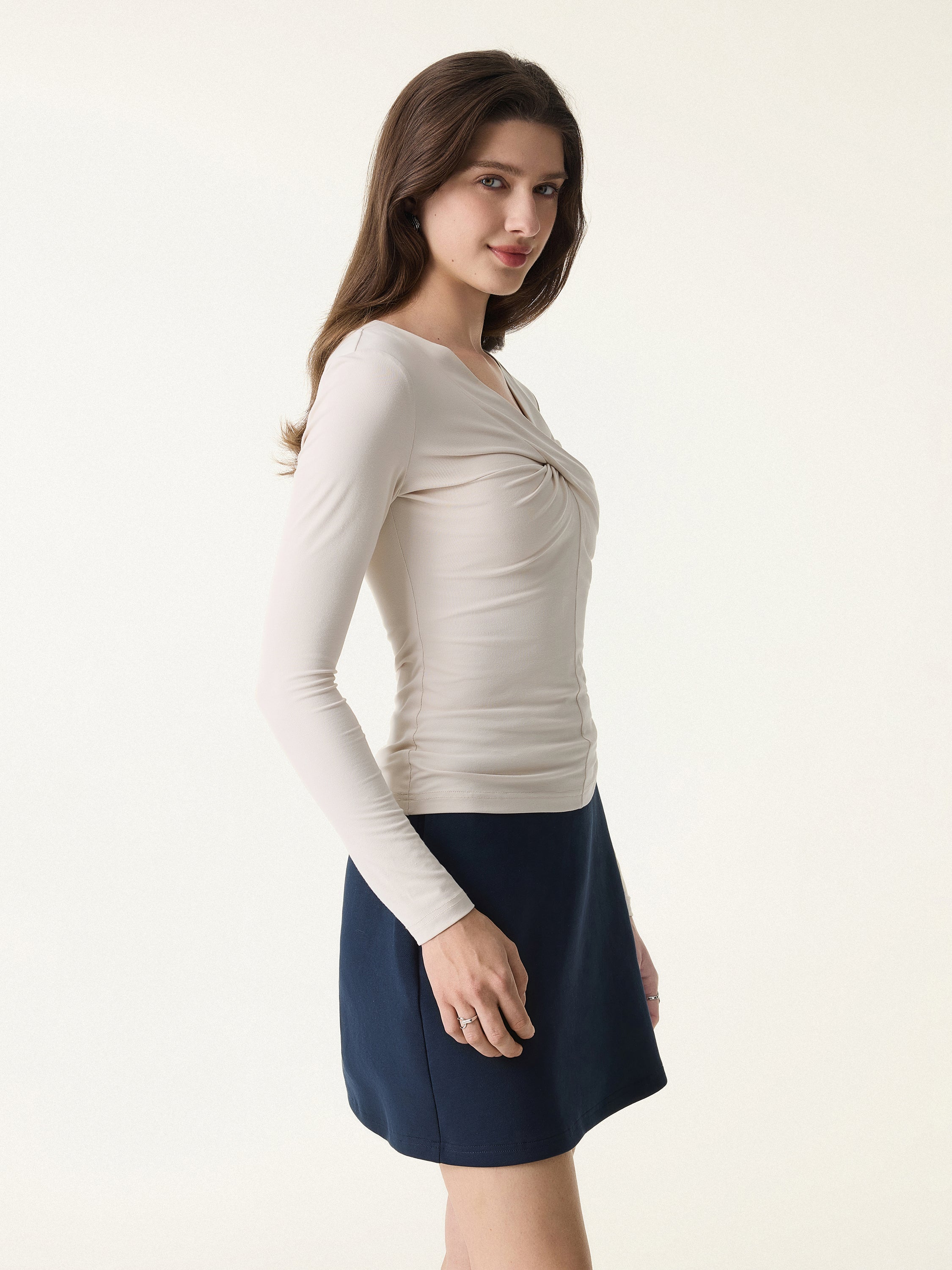 SkinKiss Twisted V-Neck Long Sleeve Top