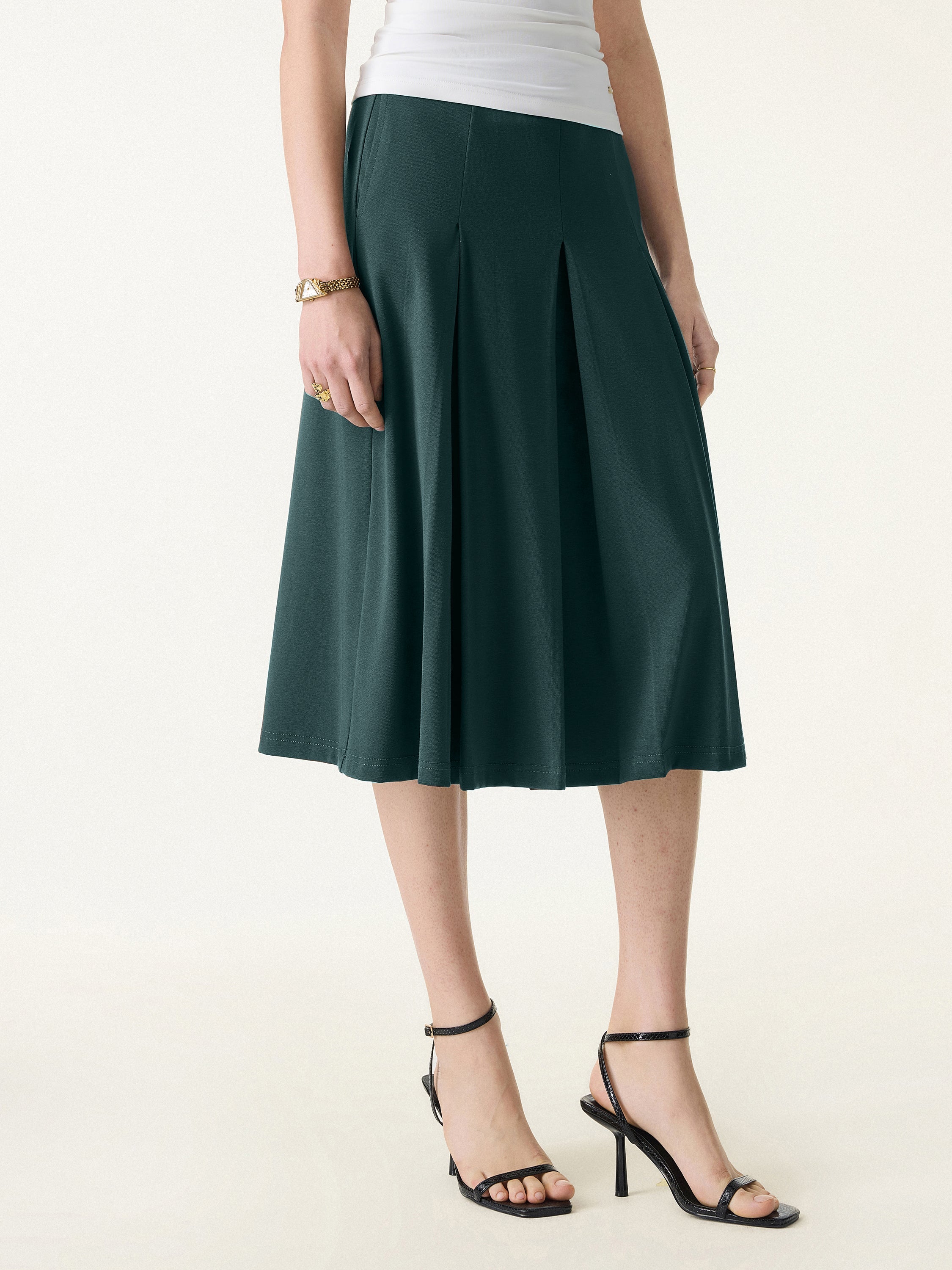 Stretchy Mid Rise A-line Pleated Skirt with Pockets