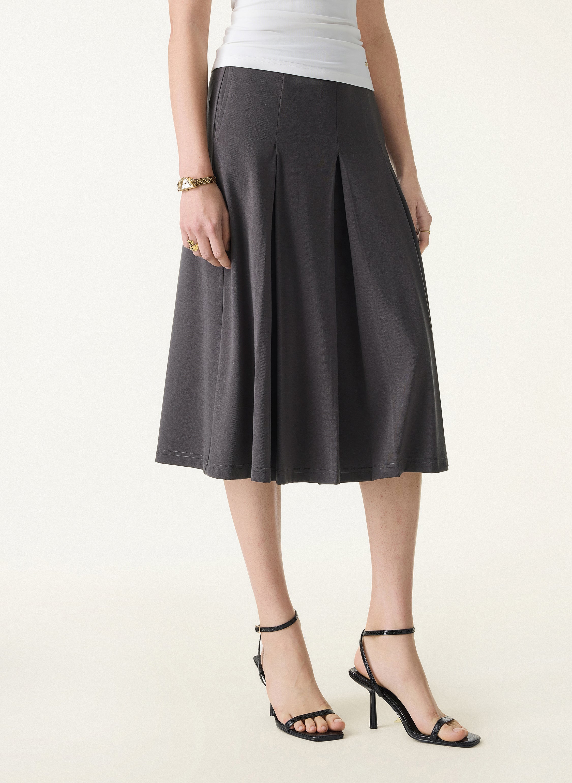 Stretchy Mid Rise A-line Pleated Skirt with Pockets