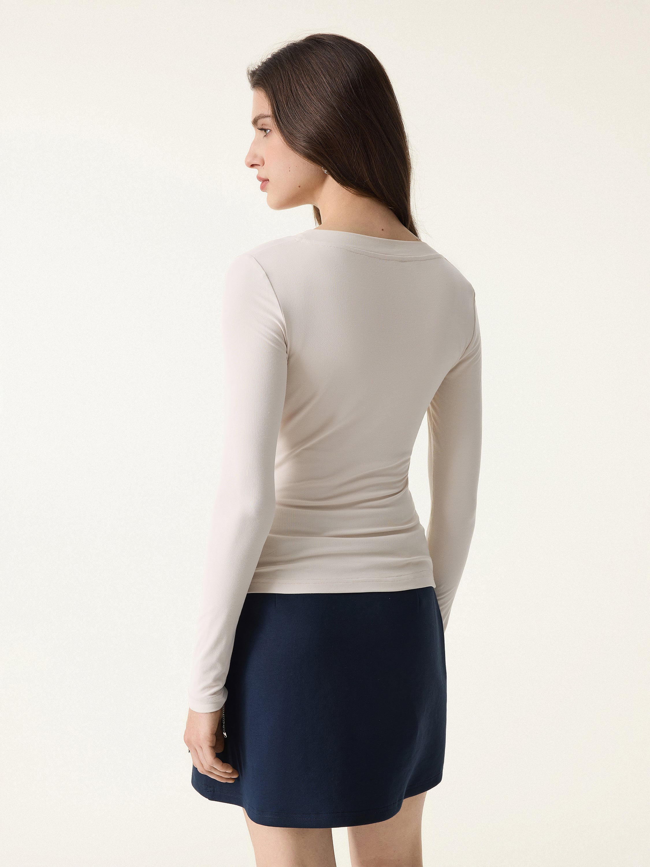 SkinKiss Twisted V-Neck Long Sleeve Top