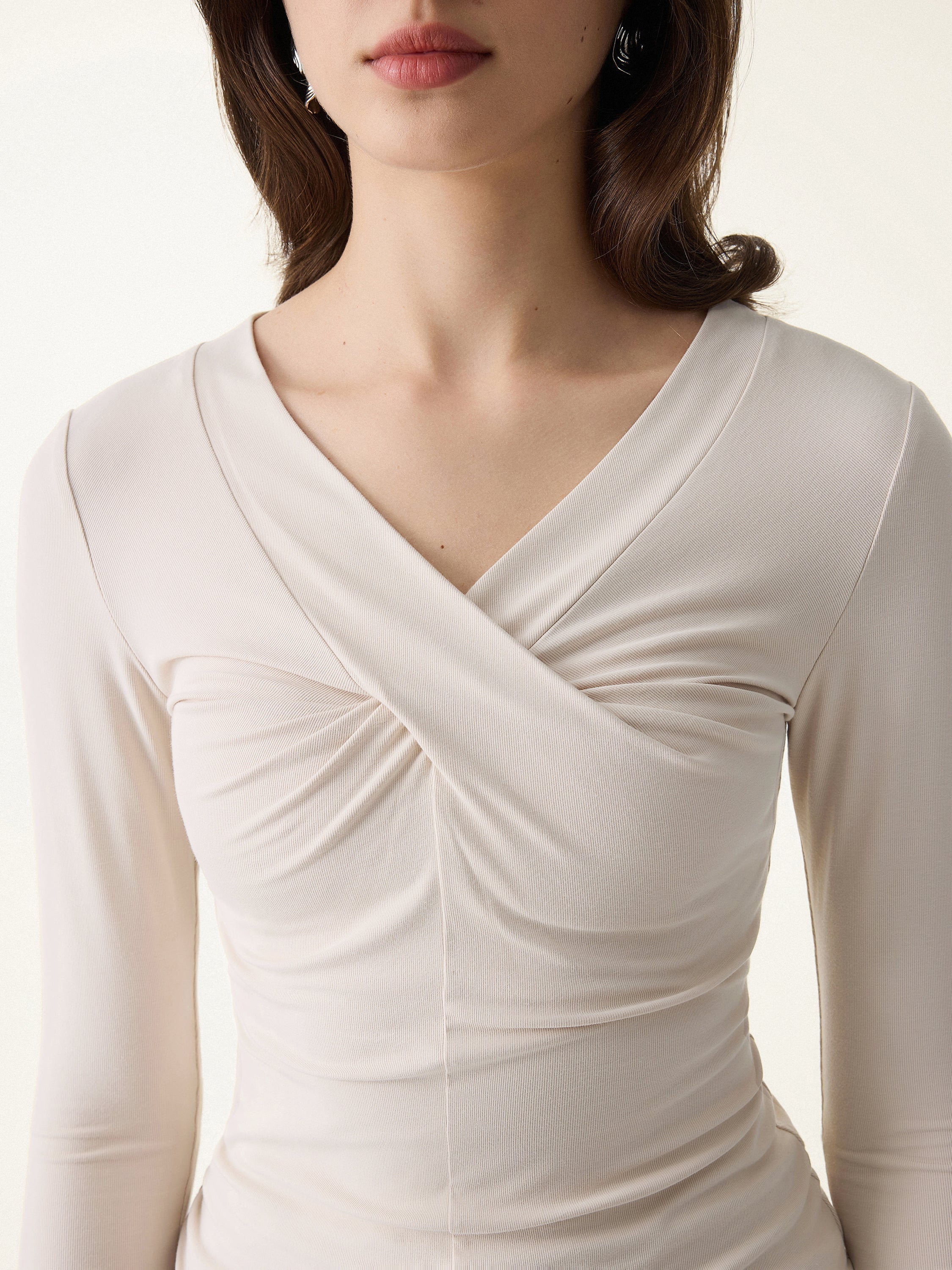 SkinKiss Twisted V-Neck Long Sleeve Top