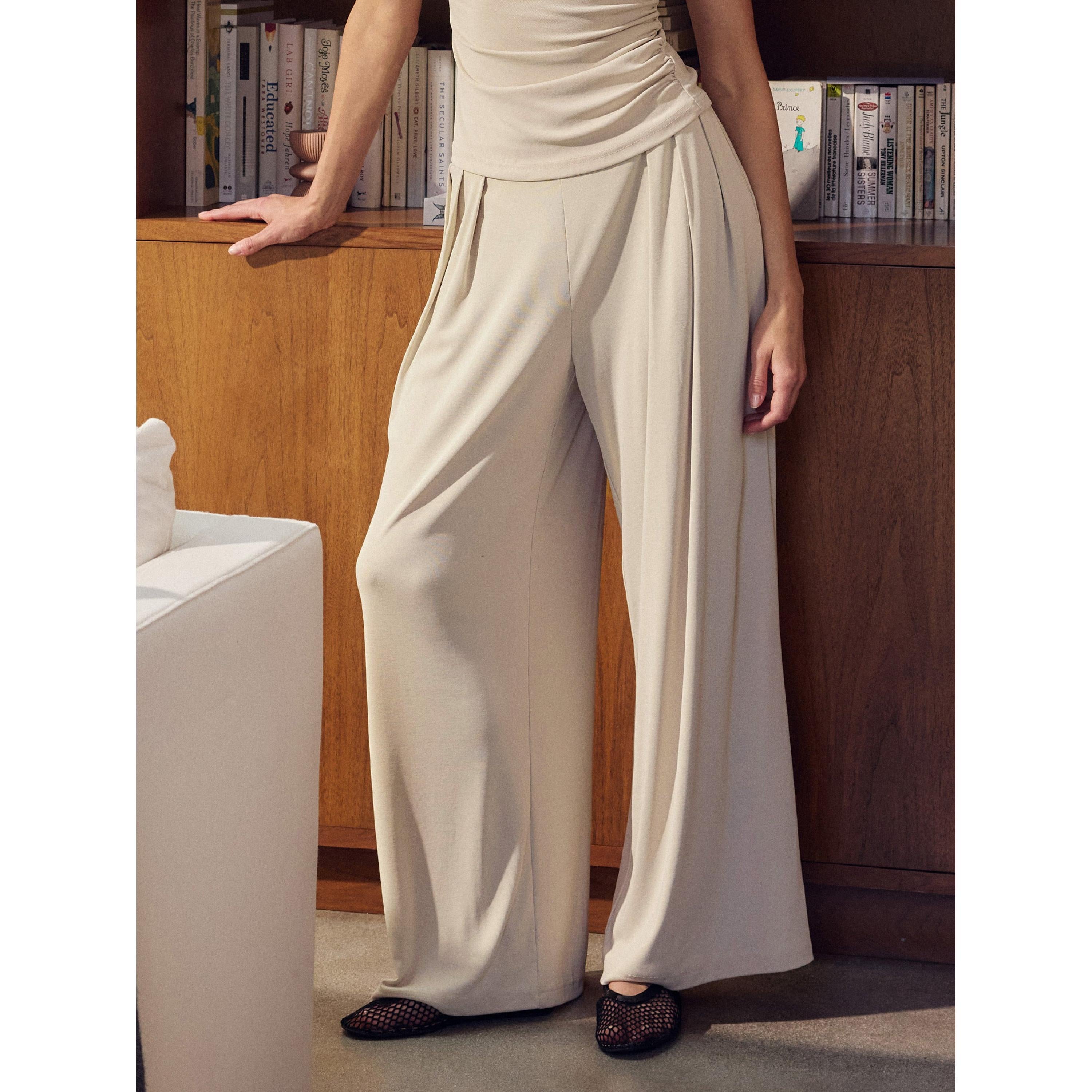 2Pcs Set Crewneck Short Sleeve Tee & Mid Rise Pleated Wide Leg Pants with Pockets